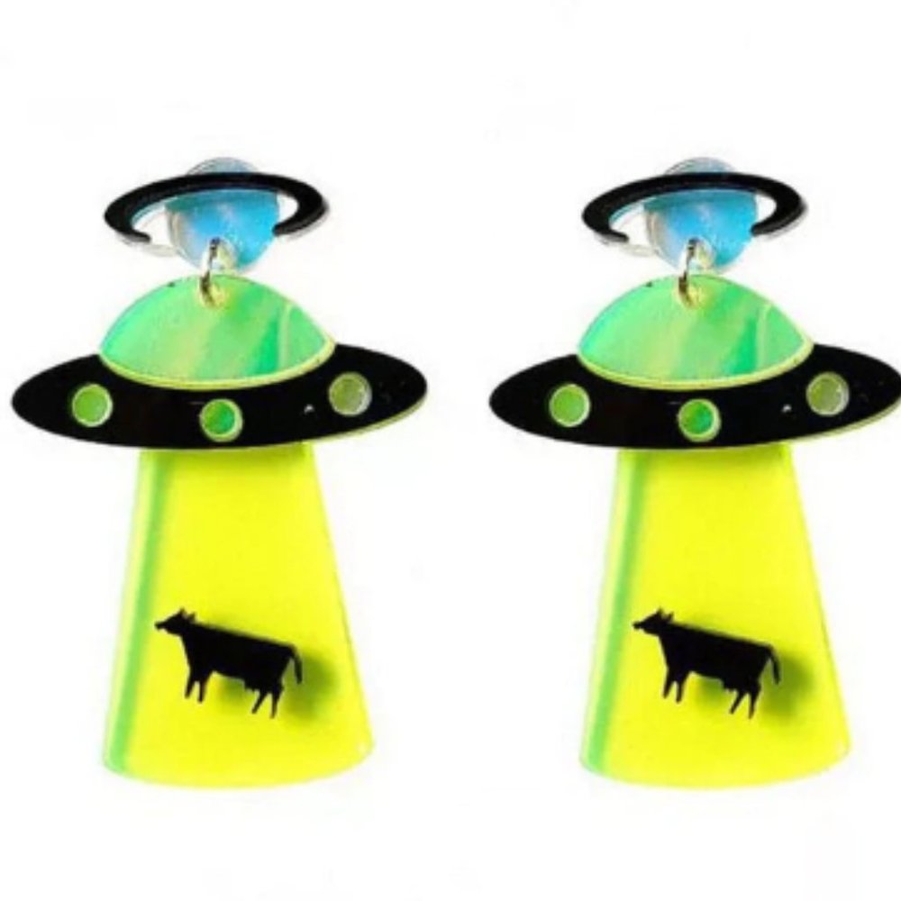 Donarsei Personality Geometric Spaceship Alien UFO